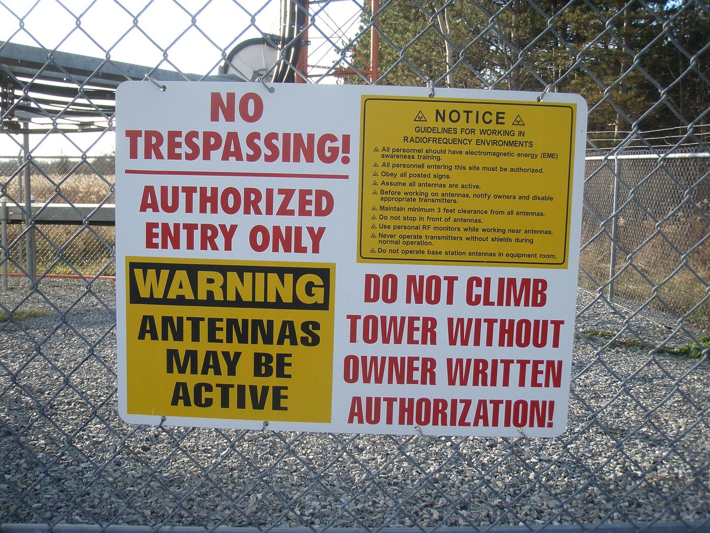 Hazard placard used for labelling dangerous goods during transport